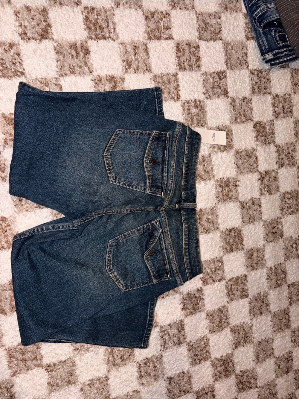 Hollister Medium/Dark Wash Capris